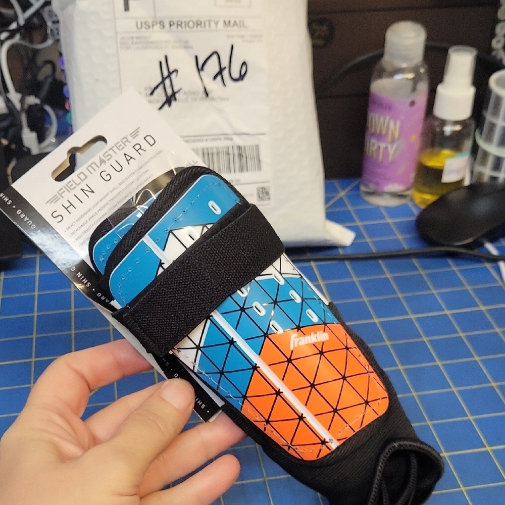 Franklin Soccer Shin Guard Blue and Orange XS New in Package